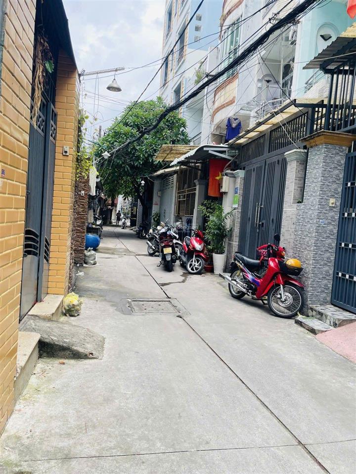 Nhỉnh 1 tỷ có ngay hộ khẩu sài gòn  31m2  sổ vuông  p11  quận 11