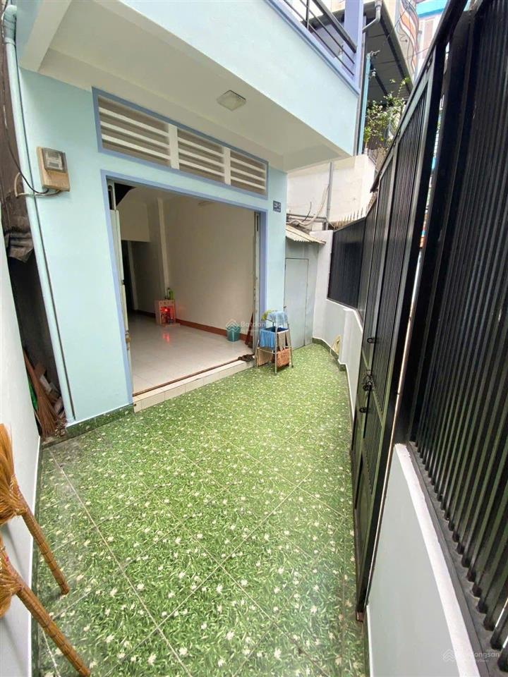Nguyễn chí thanh  quận 10  3 tầng  45m2  sát mặt tiền  ngang 4.5m  chỉ 5.99 tỷ.