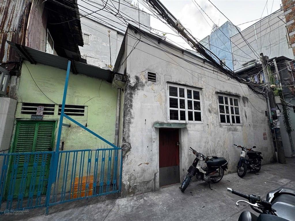 Nhà c4  tiện xây mới  2 mặt hẻm  ô tô đõ sát nhà  82m2  ngang 5m  chỉ 8.9 tỷ