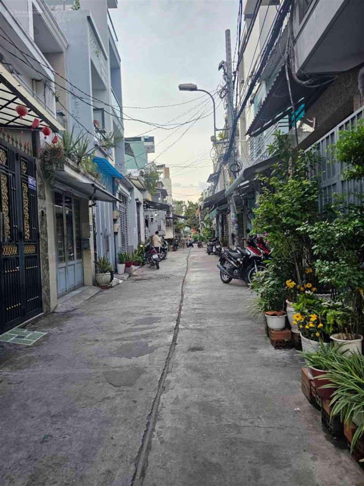 Nhanh mới kịp  không có căn thứ 2  32m2  xe hơi tới nhà  quận 6  giáp quận 5  nhỉnh 3 tỷ