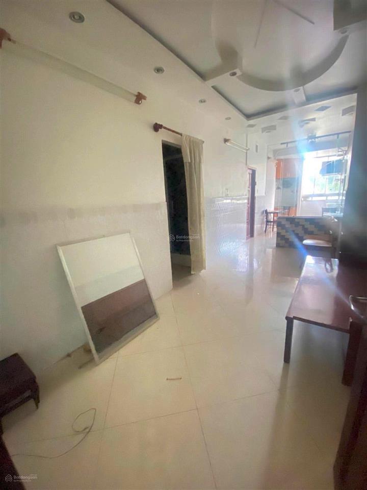 Cao ốc nguyễn kim  54m2  có thang máy  tầng 1  ngang 5m  nhỉnh 4 tỷ.