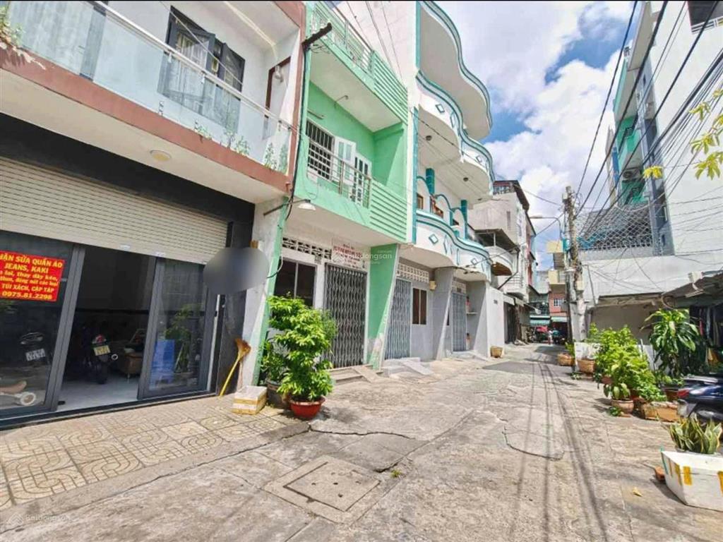 Bán đất tặng nhà  hxh  37m²  quận 11  sát vách quận 5  nhỉnh 4 tỷ.