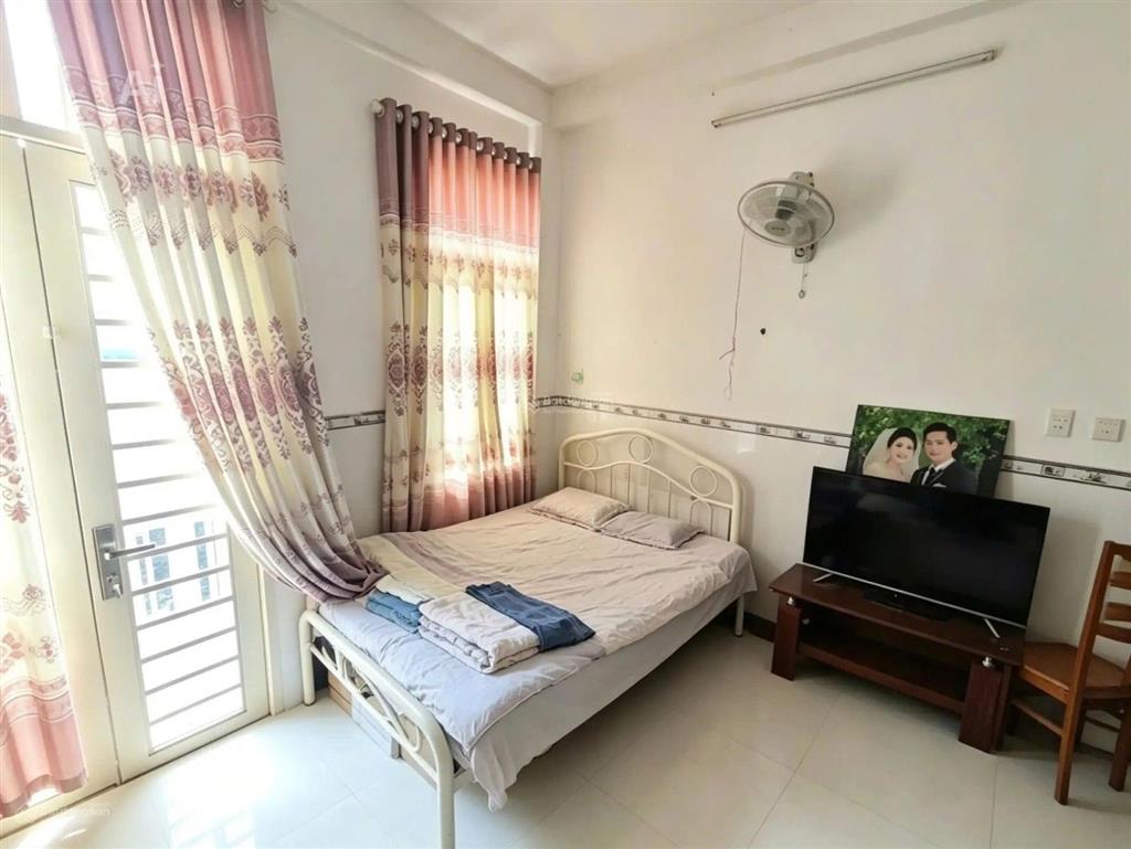 Cách mạng tháng 8  4 tầng btct  hoàn công  sổ vuông a4  khu an ninh  chỉ 5.x tỷ