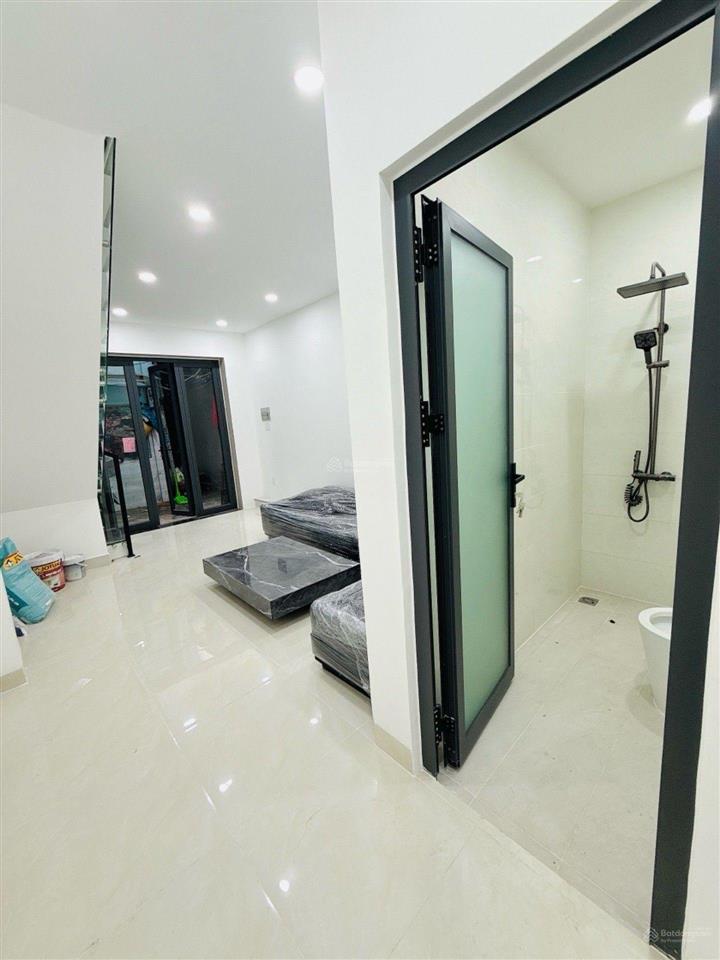 Quận 10  37m²  hẻm 4m  gần mặt tiền  chỉ nhỉnh 6 tỷ.