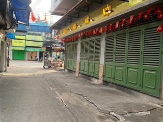 Quận 10  sát vách quận 1  50m²  nhà xây kiên cố  hoàn công  sổ vuông  nở hậu  chỉ 8.x tỷ.