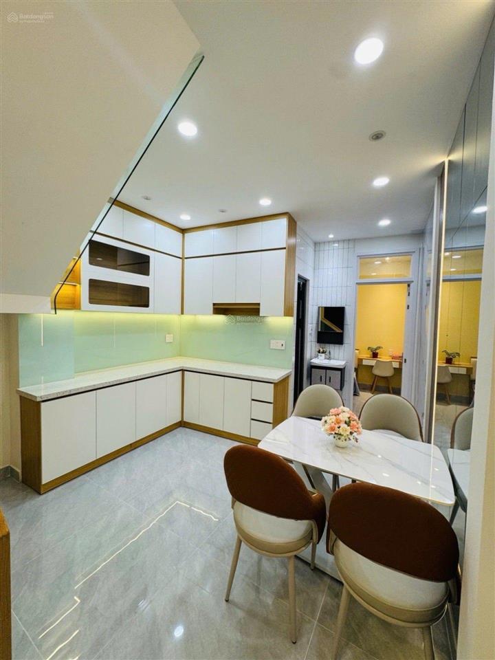 Nhà mới đẹp  full nội thất  45m  xe hơi đỗ cửa  sát mặt tiền minh phụng  quận 11  ỉ 6,** tỷ