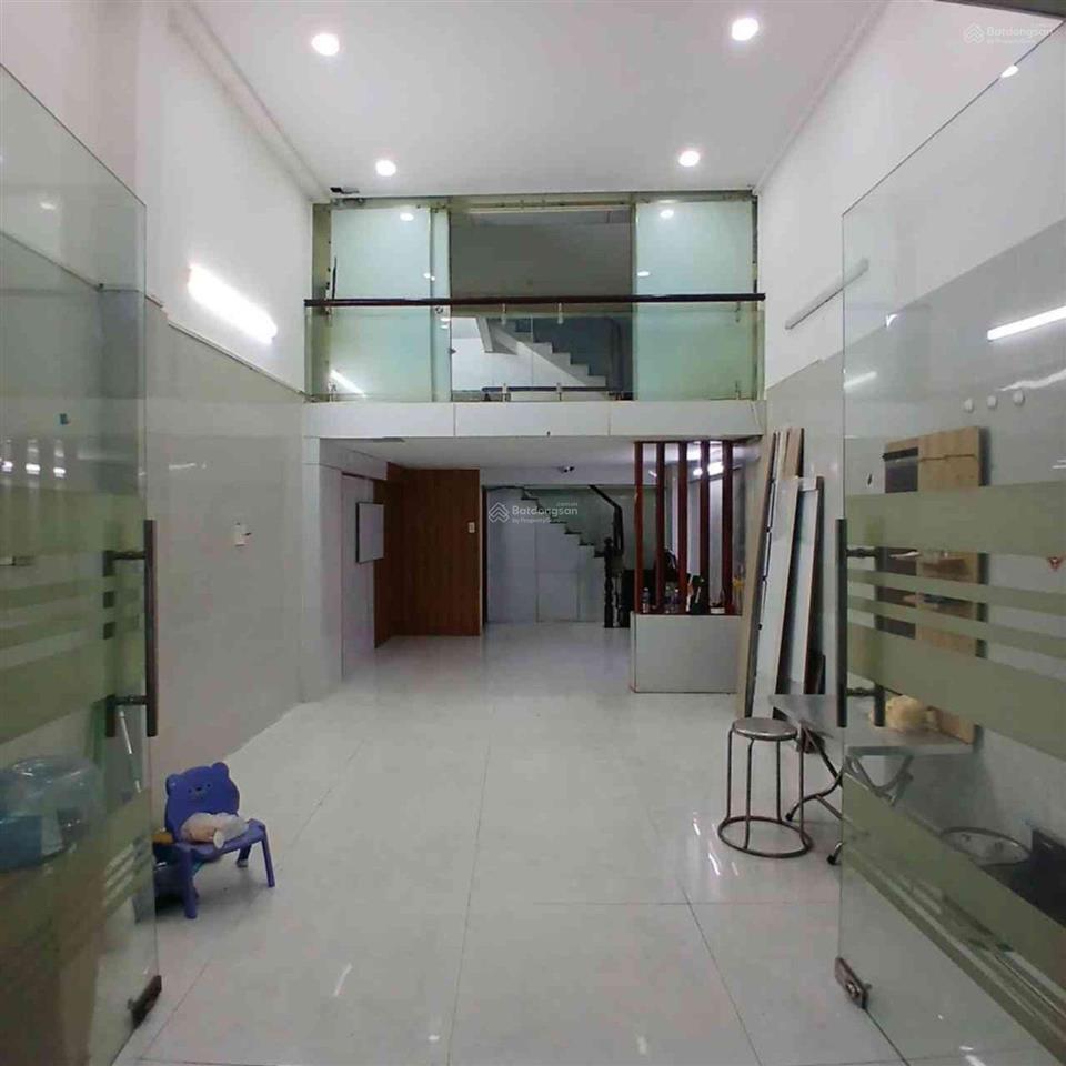 Mặt tiền tân khai quận 11 sát quận 5 4 tầng btct kinh doanh sầm uất 9,x tỷ