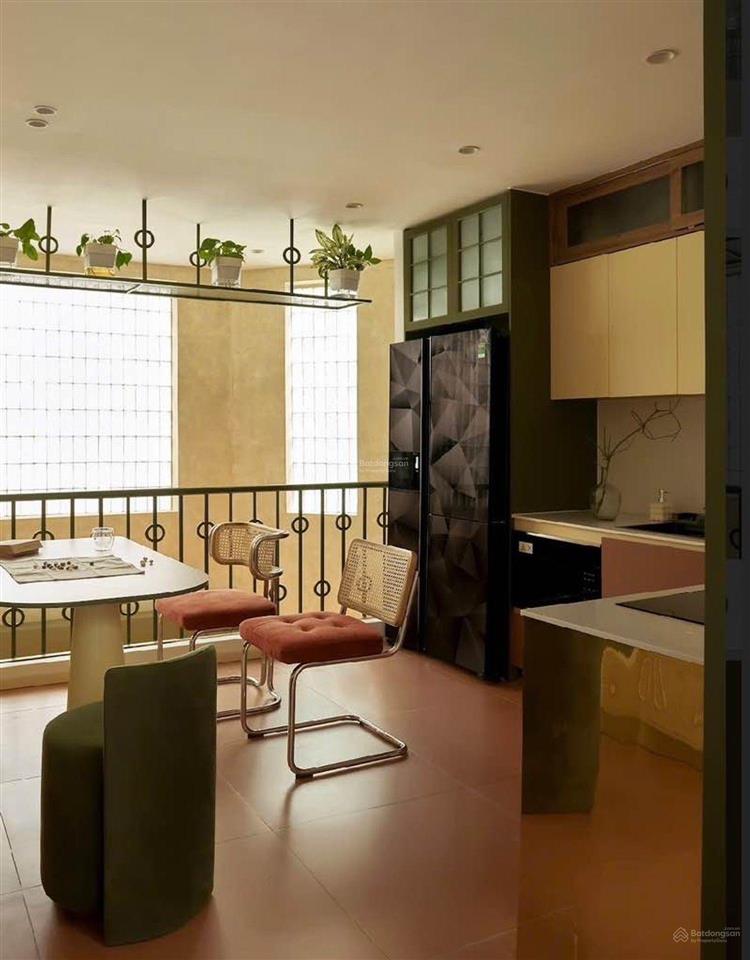 Nhà 5 tầng có thang máy full nội thất cao cấp xe hơi tránh 40m2 thành thái q10 9,6 tỷ