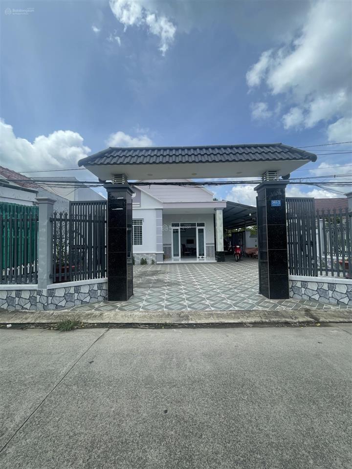 Bán nhà vườn 794m2 bến tre  có sổ hồng