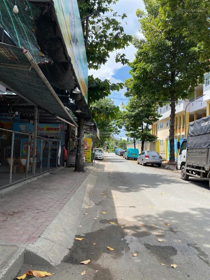 Nhà mới đẹp 80m, hẻm xe hơi, sau lưng trường mầm non sơn ca, gigamall, hiệp bình chánh, 5,65 tỷ