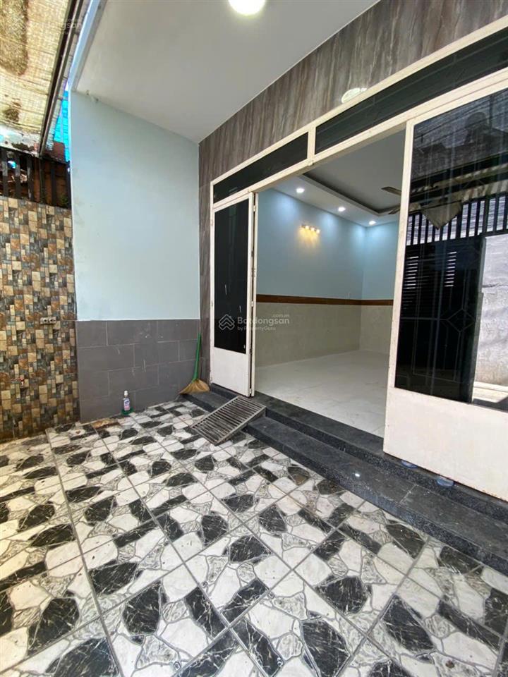 Nhà ngay đh luật  100m2 (5x20m)  chỉ 6.65 tỉ  quốc lộ 13  chợ bình triệu  phạm văn đồng