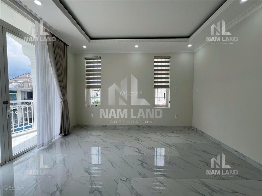 Villa 15x20 mới 100% sân vườn, 2 lầu gần global city, phước long, giá chỉ 30tr