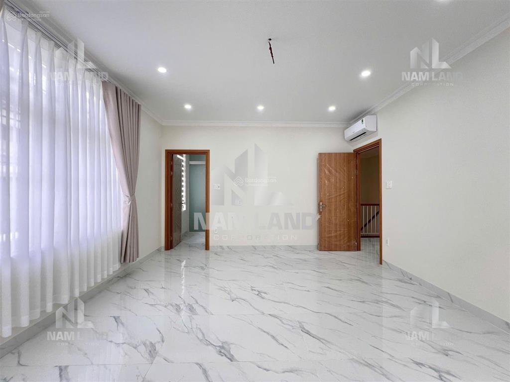 Villa 15x20 mới 100% sân vườn, 2 lầu gần global city, phước long, giá chỉ 30tr