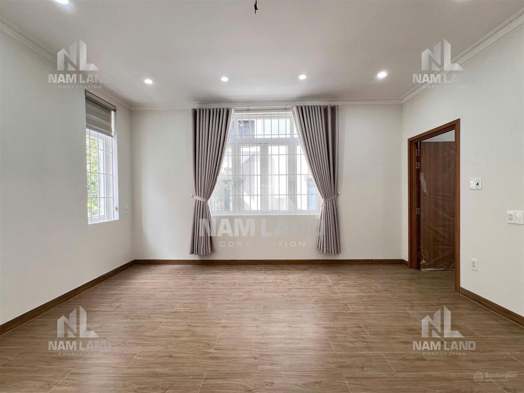 Villa 15x20 mới 100% sân vườn, 2 lầu gần global city, phước long, giá chỉ 30tr