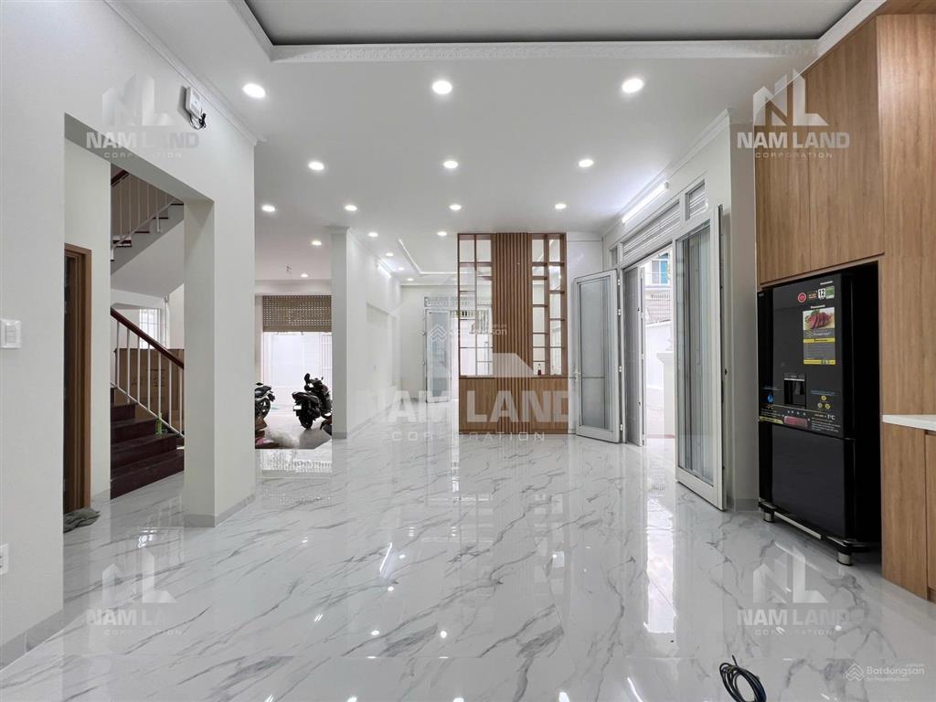 Villa 15x20 mới 100% sân vườn, 2 lầu gần global city, phước long, giá chỉ 30tr