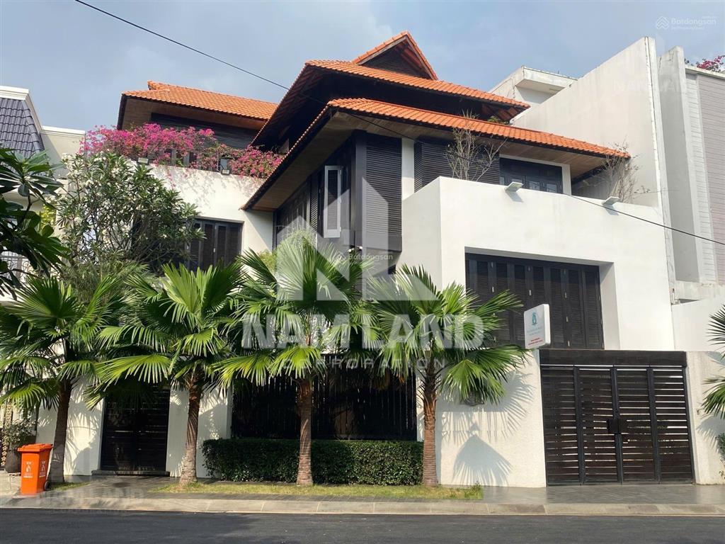 Villa phong cách indochine&rustic ở thảo điền gần 1000m2 giá 4500$