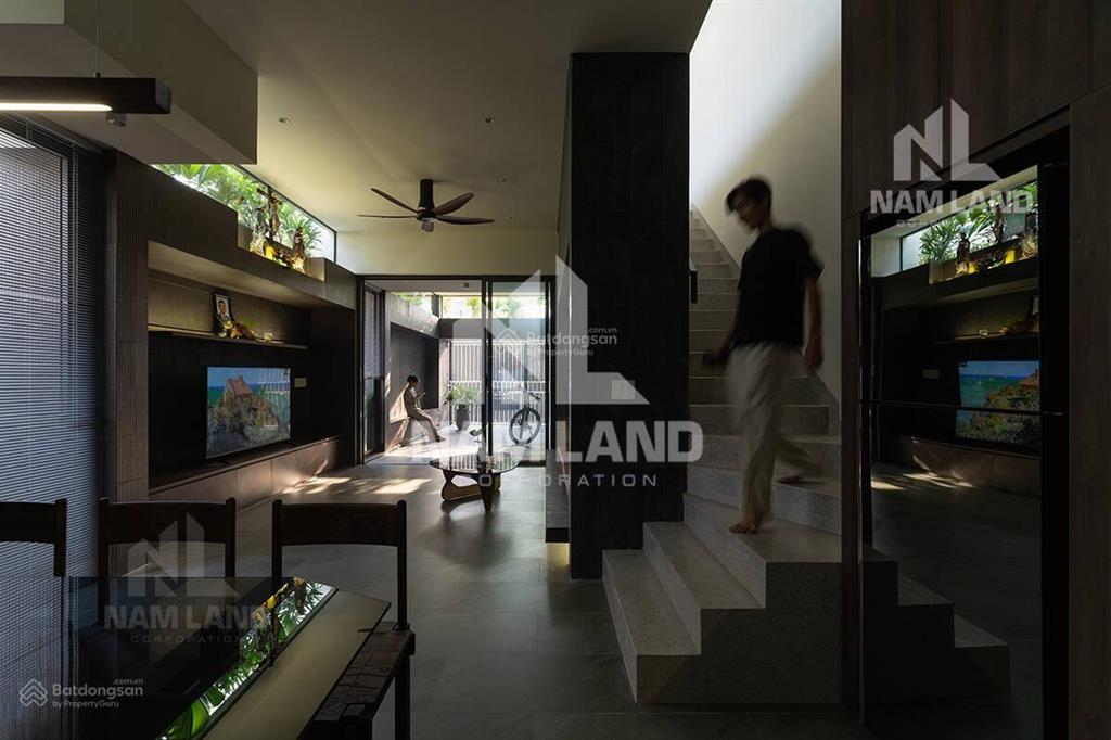 Nhà hiện đại, đường ô tô, ở+vp gần trần não, mới 100% chỉ 40tr