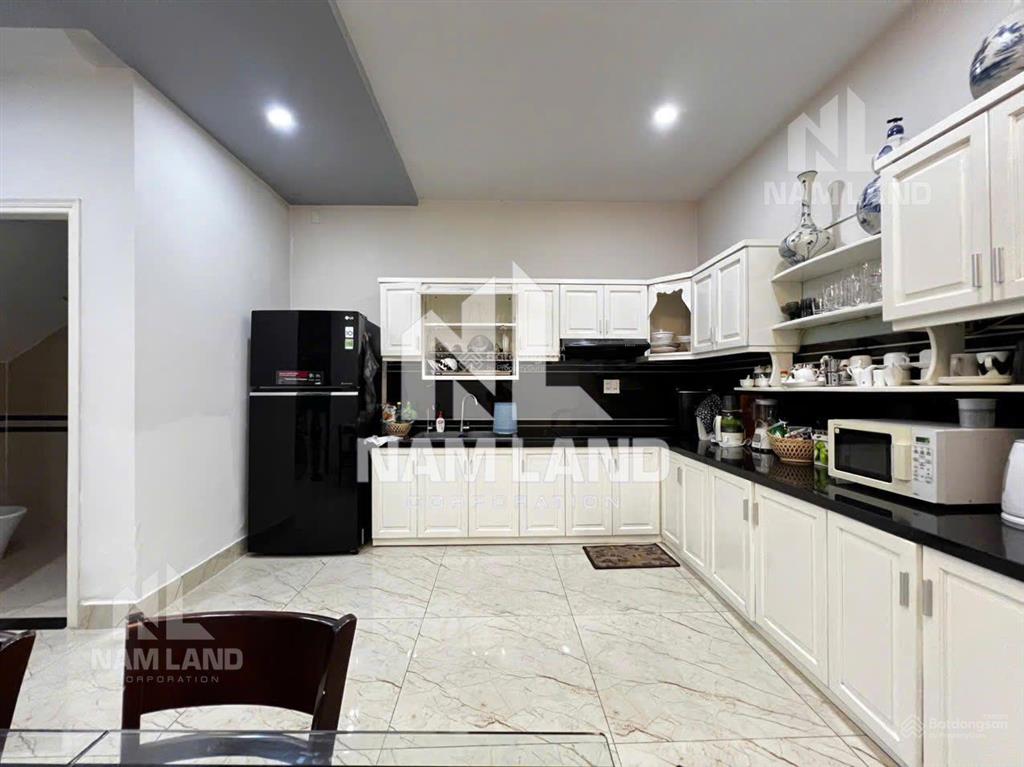 Nhà khu làng báo chí 3 lầu full nội thất đẹp giá 40tr