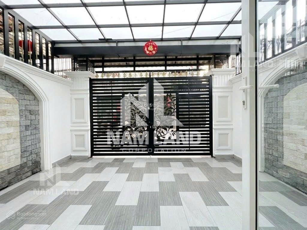 Nhà khu làng báo chí 3 lầu full nội thất đẹp giá 40tr
