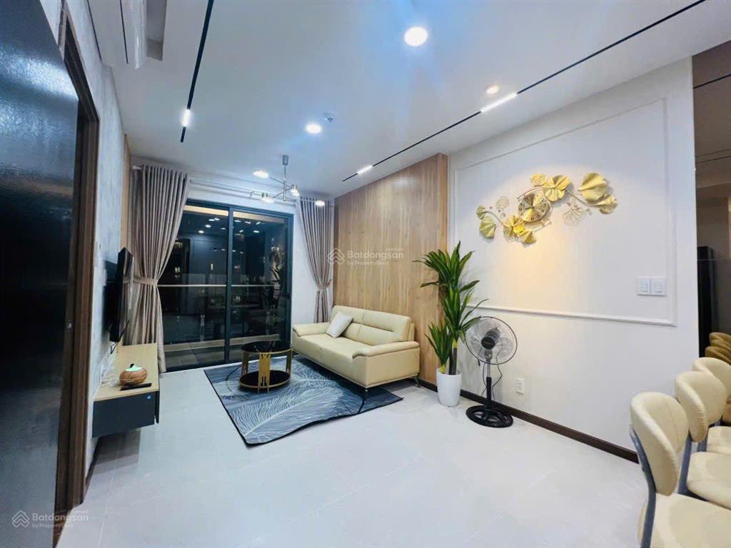 Bán căn 75 m2 2pn 2wc full nội thất cao cấp xách valy vào ở. chỉ 4.5 tỷ đã có sổ.