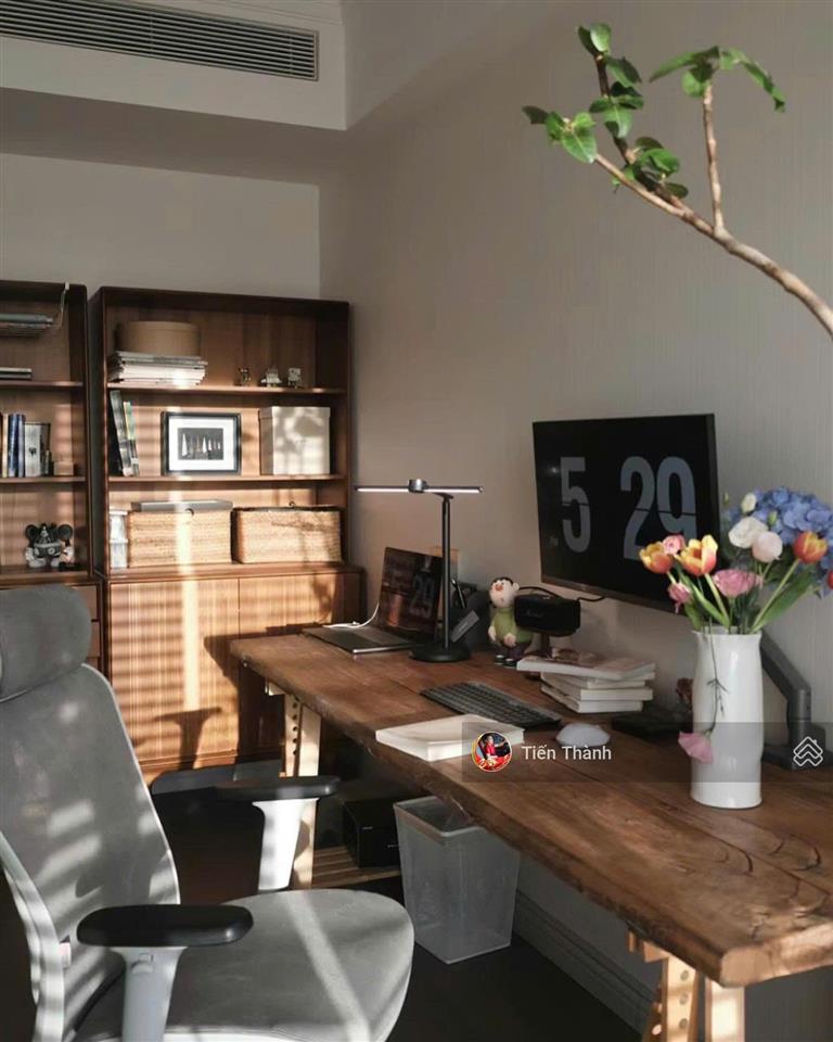 Bán gấp căn hộ hoa hậu chung cư metropolis, 75m2, 2pn, tầng cao, view hồ, đồ xịn, 15 tỷ 0963 668 ***