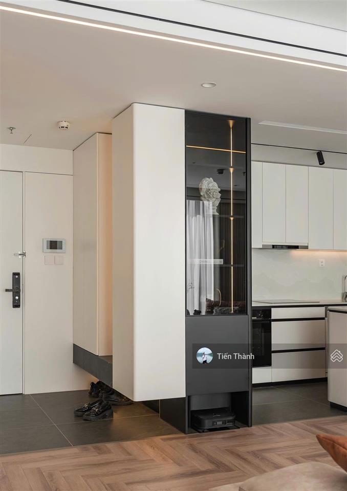 Bán gấp căn hộ lancaster núi trúc, 130m2, 3pn, 3wc, căn góc, tầng cao, view hồ, 18 tỷ. 0963 668 ***
