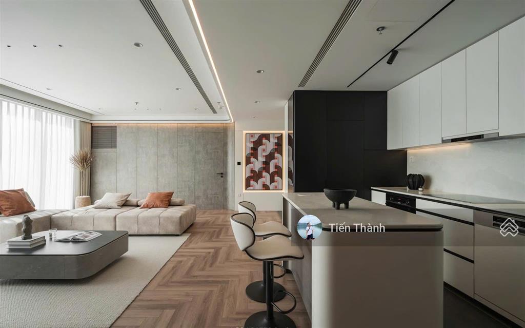 Bán gấp căn hộ lancaster núi trúc, 130m2, 3pn, 3wc, căn góc, tầng cao, view hồ, 18 tỷ. 0963 668 ***