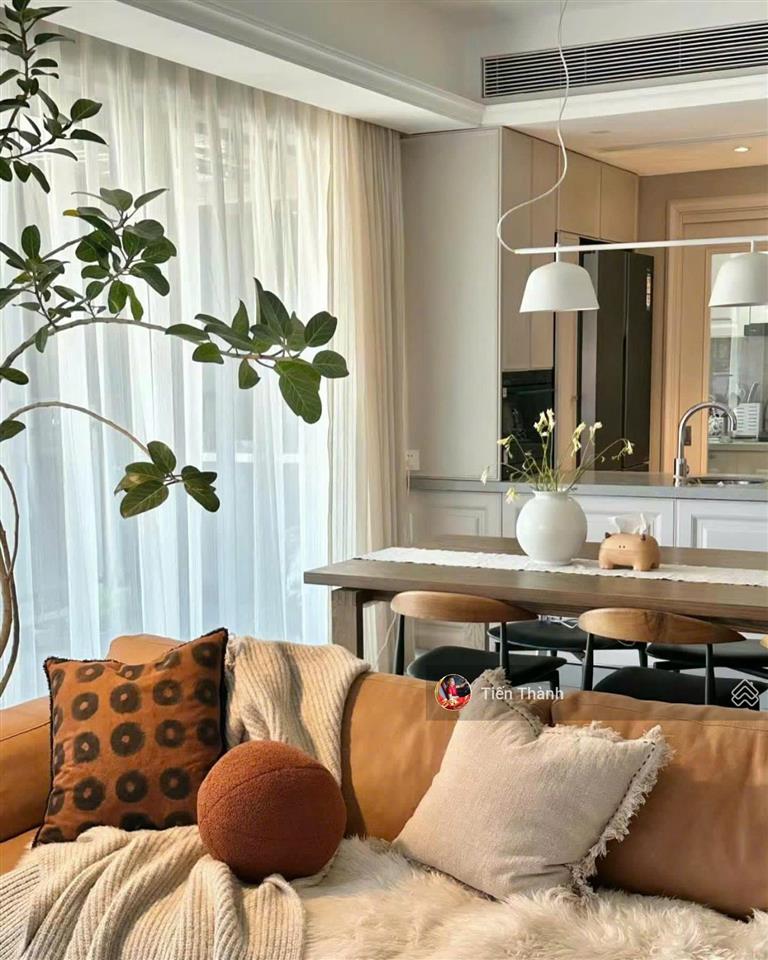 Bán gấp căn hộ chung cư tràng an complex  01 phùng chí kiên, 90m2, 02pn, đủ đồ, 9 tỷ. 0963 668 ***