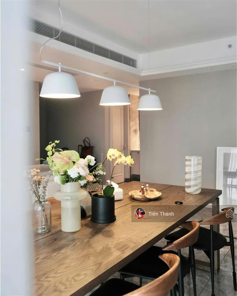 Bán gấp căn hộ hoa hậu chung cư metropolis, 75m2, 2pn, tầng cao, view hồ, đồ xịn, 14 tỷ 0963 668 ***