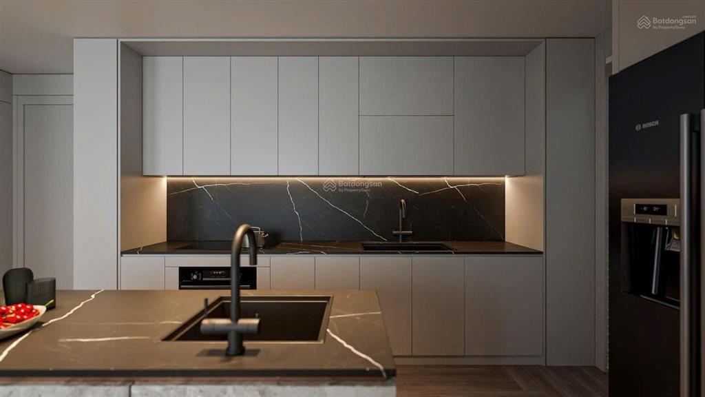 Bán gấp căn hộ hoa hậu chung cư metropolis, 136m2, 4pn, tầng cao, view hồ, đồ xịn. 0963 668 ***