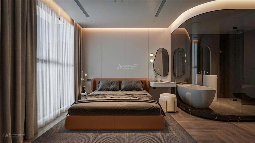 Bán gấp căn hộ hoa hậu chung cư metropolis, 136m2, 4pn, tầng cao, view hồ, đồ xịn. 0963 668 ***