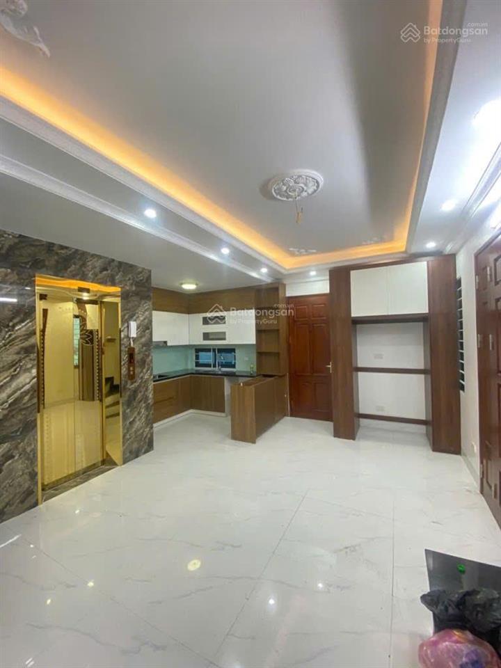 Nhà liên mạc, siêu hiếm, 35m2, 6t,thang máy oto đỗ cửa, ngõ thông 6 tỷ nhỉnh