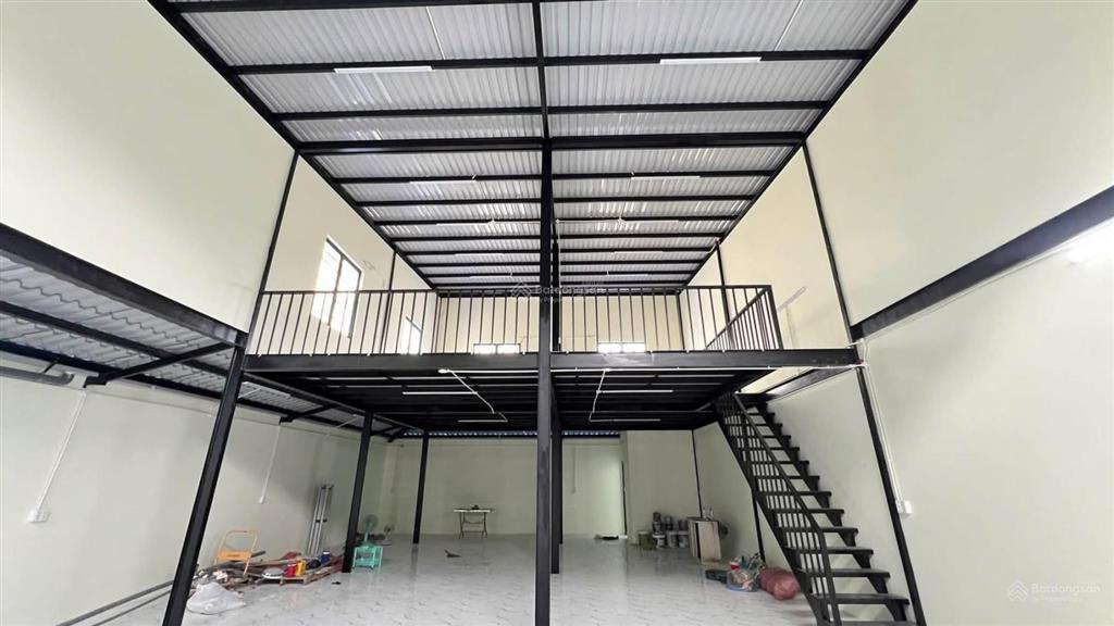 Kho xưởng 300m2 mới 100%tường kiên cố sạch đẹphiệp bình chánhthủ đức,gần gigamallphạm văn đồng