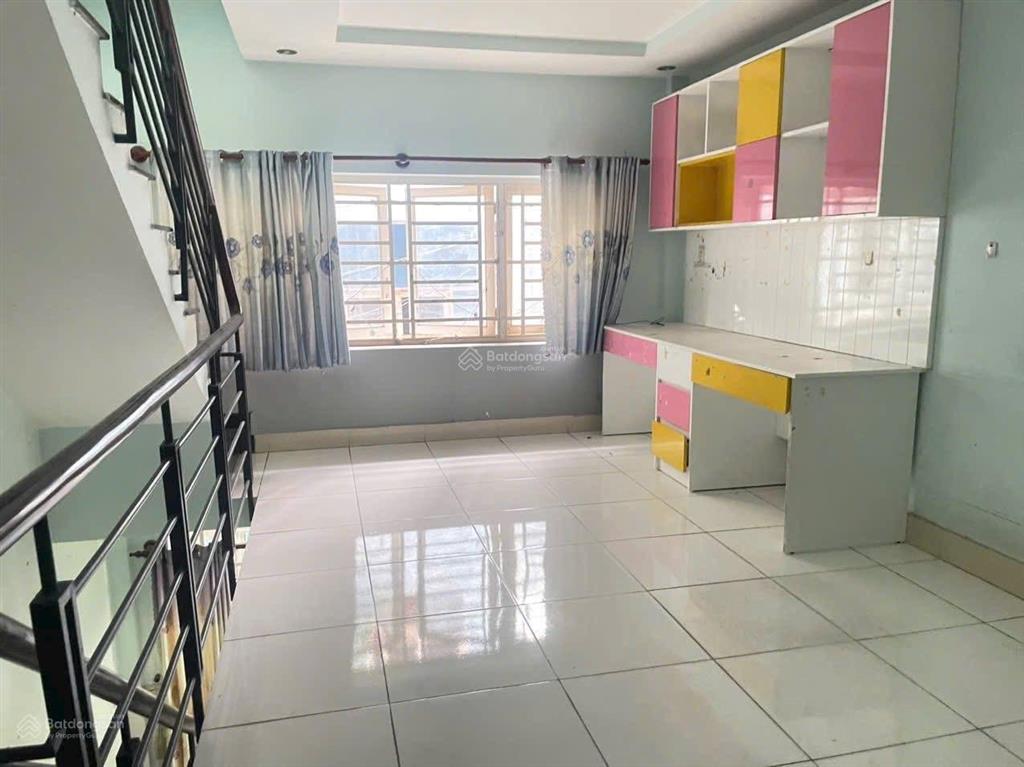 Nhà 2 tầng 30m2 sổ hồng riêng sát kdc hồng longhiệp bình phướcthủ đức