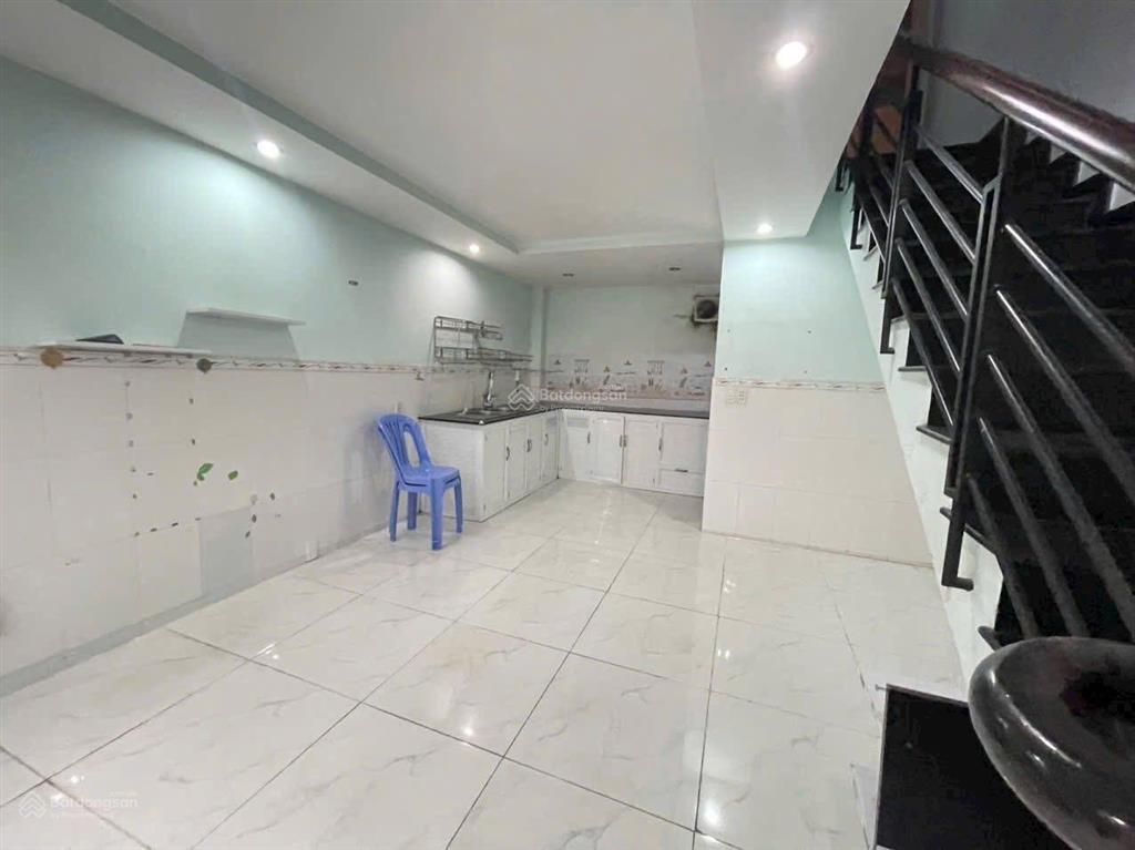 Nhà 2 tầng 30m2 sổ hồng riêng sát kdc hồng longhiệp bình phướcthủ đức