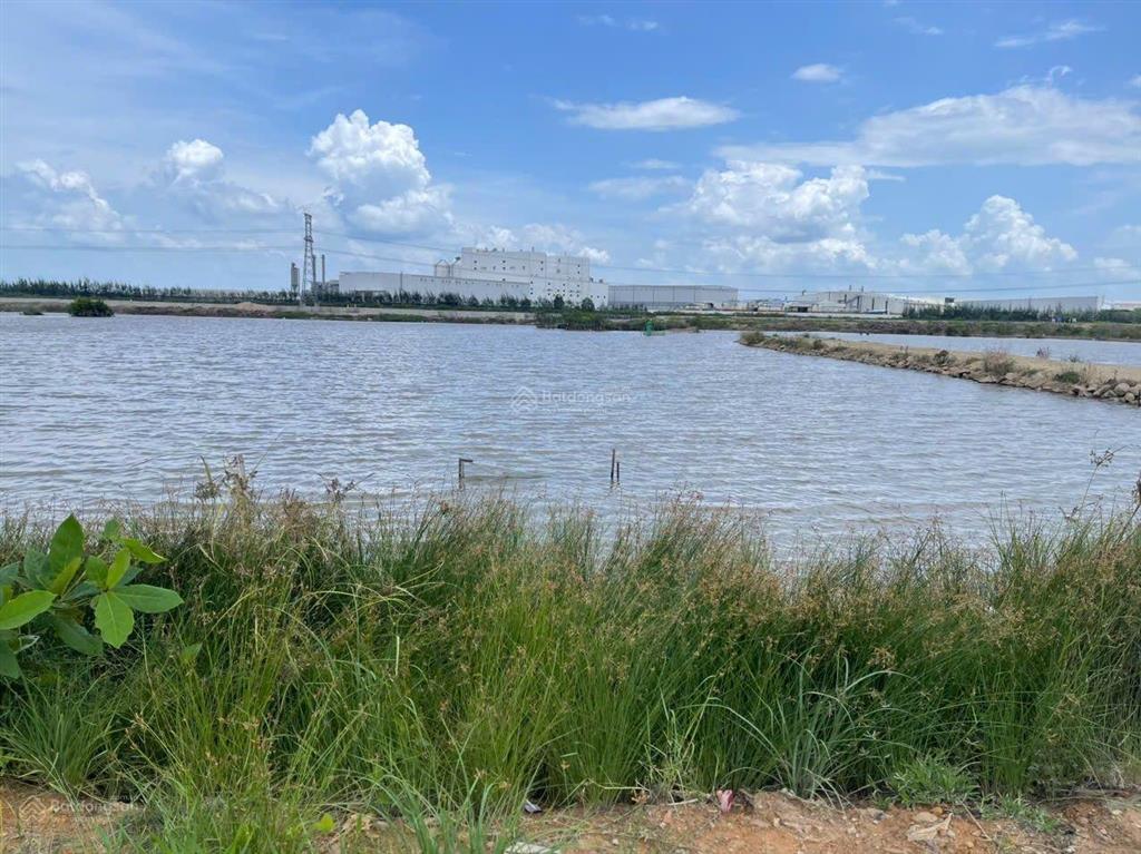 Hỗ trợ 3 bên. 70%. dt 100m² (có 80m thổ cư). sổ riêng từng nền. giá 1 tỷ 150. tân hòa. phú mỹ. hồ
