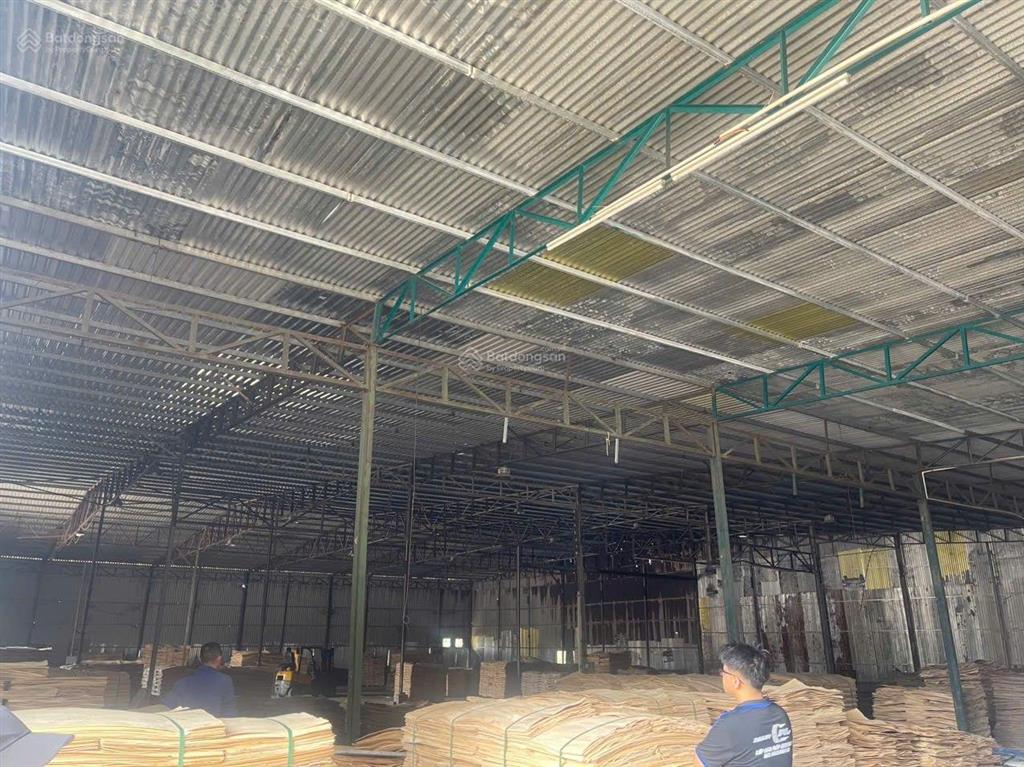 Cho thuê xưởng chỉ 50 triệu/tháng. trảng bom đồng nai, dt 3800m2. dt xưởng gần 2000m2