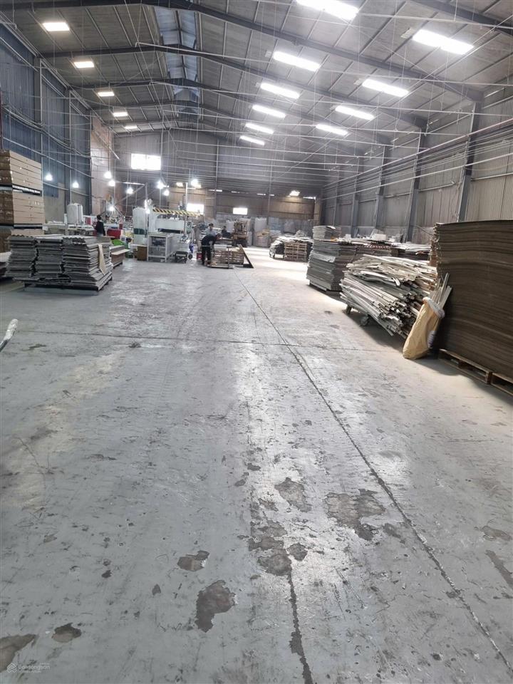 Giá bán 1x tỷ thương lượng. đang cho thuê 130tr/tháng, bán xưởng hố nai 3 trảng bom