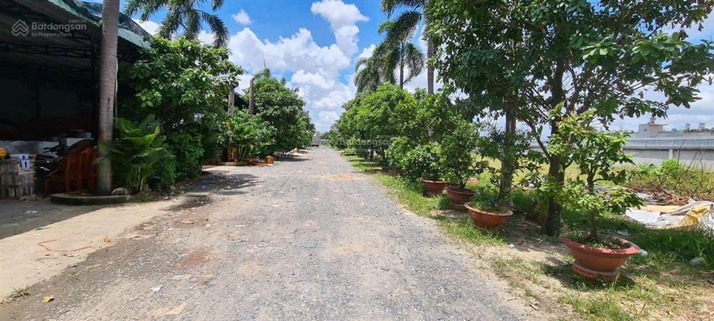 Đất lớn 2 mặt tiền lớn phạm thị giây  hóc môn, giá 180 tỷ... diện tích 46 x 178m