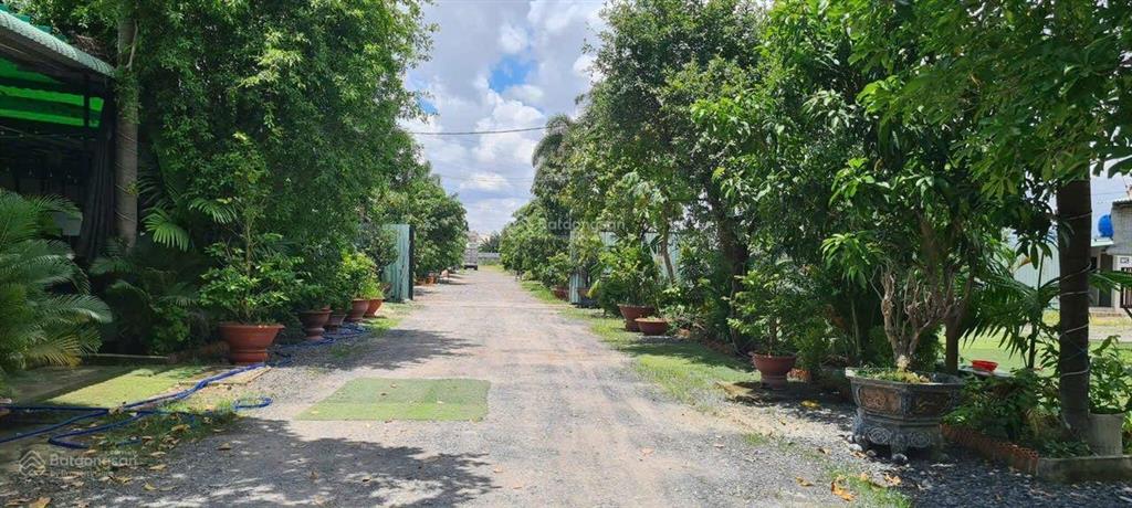 Đất lớn 2 mặt tiền lớn phạm thị giây  hóc môn, giá 180 tỷ... diện tích 46 x 178m