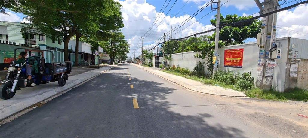 Đất lớn 2 mặt tiền lớn phạm thị giây  hóc môn, giá 180 tỷ... diện tích 46 x 178m