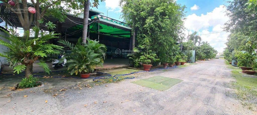 Đất lớn 2 mặt tiền lớn phạm thị giây  hóc môn, giá 180 tỷ... diện tích 46 x 178m