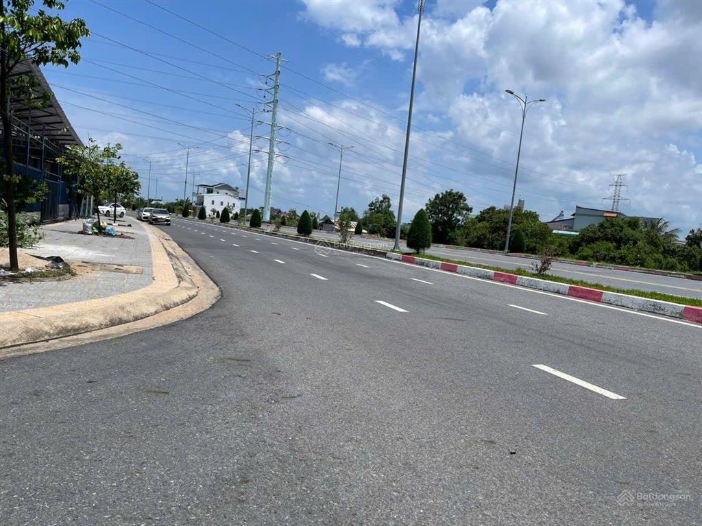 Bán 2 lô liền kề. có thổ cư vị trí đắc địa gần ql51 xã tân hải, phú mỹ, bà rịa, vũng tàu