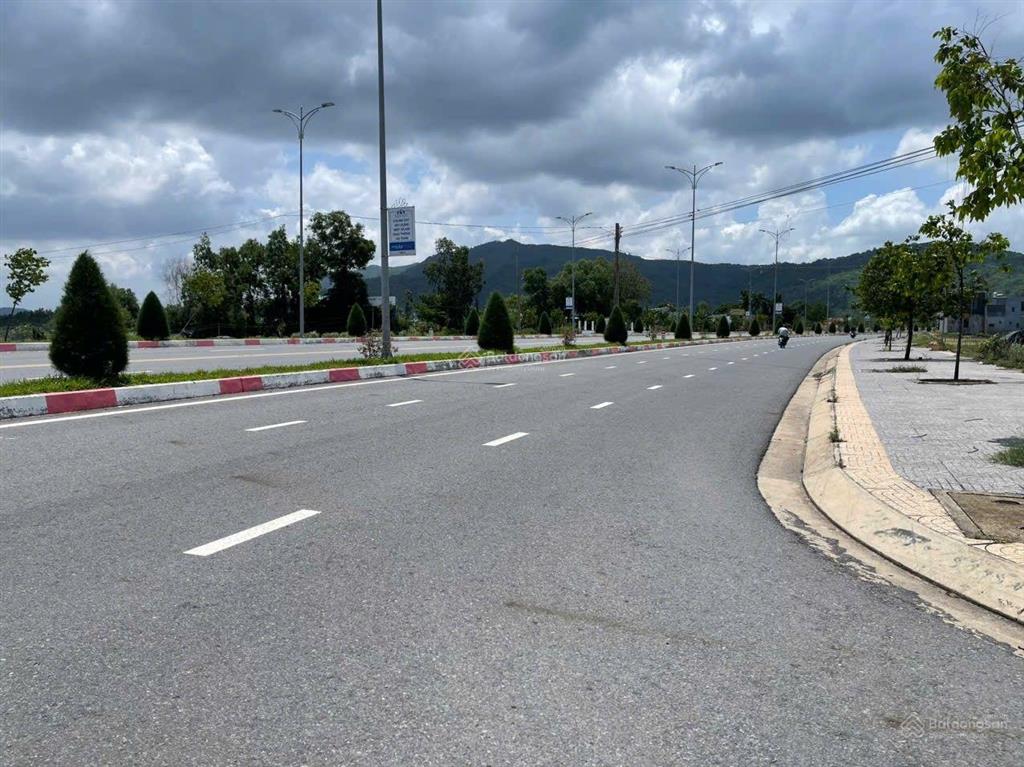 Bán 2 lô liền kề. có thổ cư vị trí đắc địa gần ql51 xã tân hải, phú mỹ, bà rịa, vũng tàu