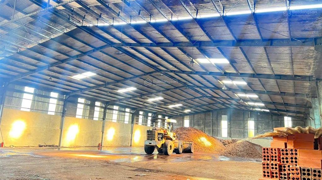 Cho thuê xưởng 2.600m2 an viễn, đồng nai. diện tích xưởng 2.600m2, sân bãi rộng rãi