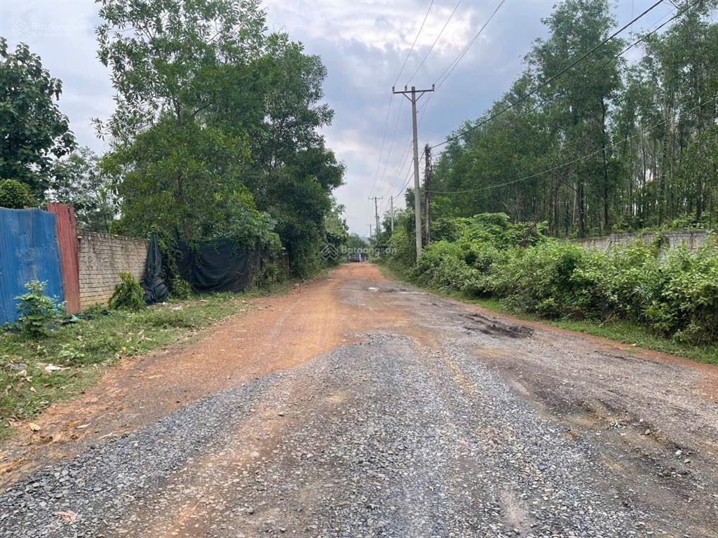 Bán 31,000m2 (3 mẫu 1) quy hoạch đất skc (3 mặt tiền) khu vực xã hố nai 3 sát bên kcn sông mây