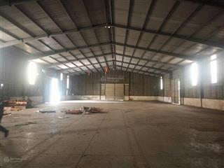 Cho thuê xưởng sản xuất gân đường võ nguyên giáp đồng nai dt xưởng gần 2000m2 . cao ráo , khung