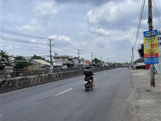 Mặt tiền đường quốc lộ 1a.bình minh đồng nai.
dt 430m2 có 300m2 thổ cư. phu hợp làm kho xưởng, k