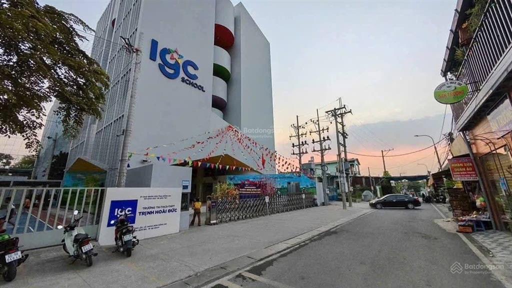 Nhà 2 mặt tiền trịnh hoài đức, trảng bom, đồng nai.
diện tích 421m2 (có 200m thổ cư)
