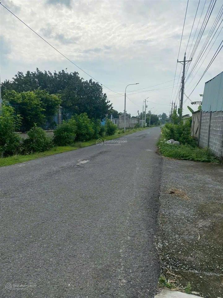 Bán lô đất biệt thự, p. tân triều, đồng nai, dt 2200m2. (45x50m), có 200m2 thổ cư